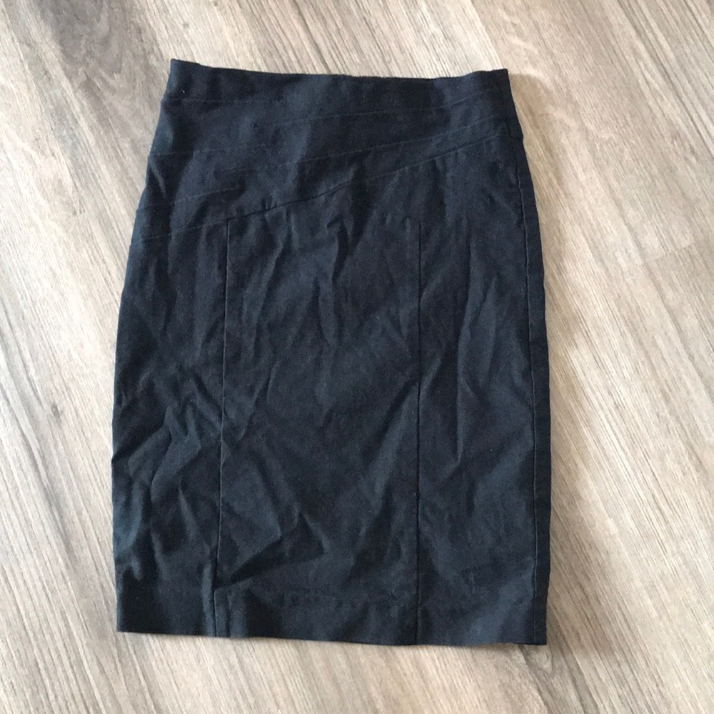 Black body con pencil skirt